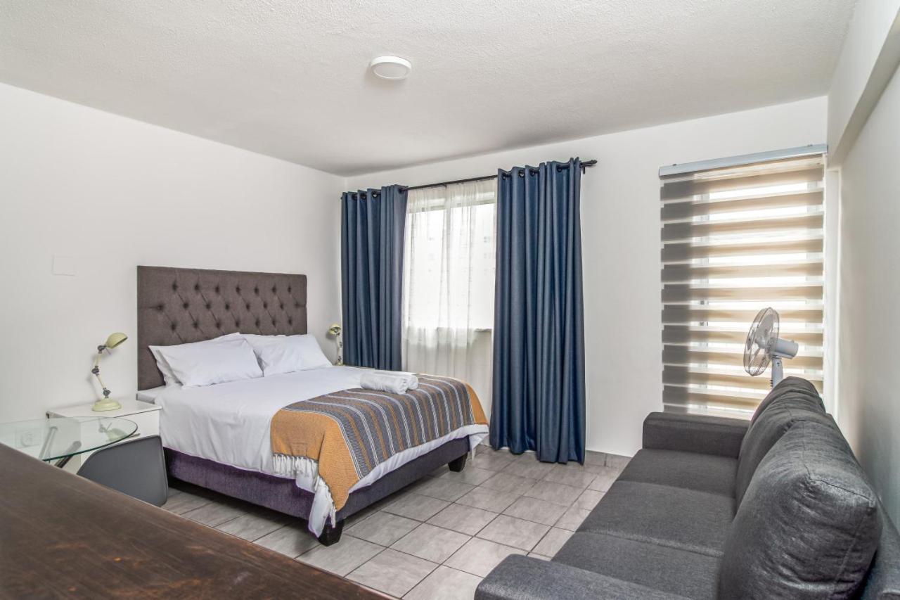 Wavecrest 1403 * Durban
